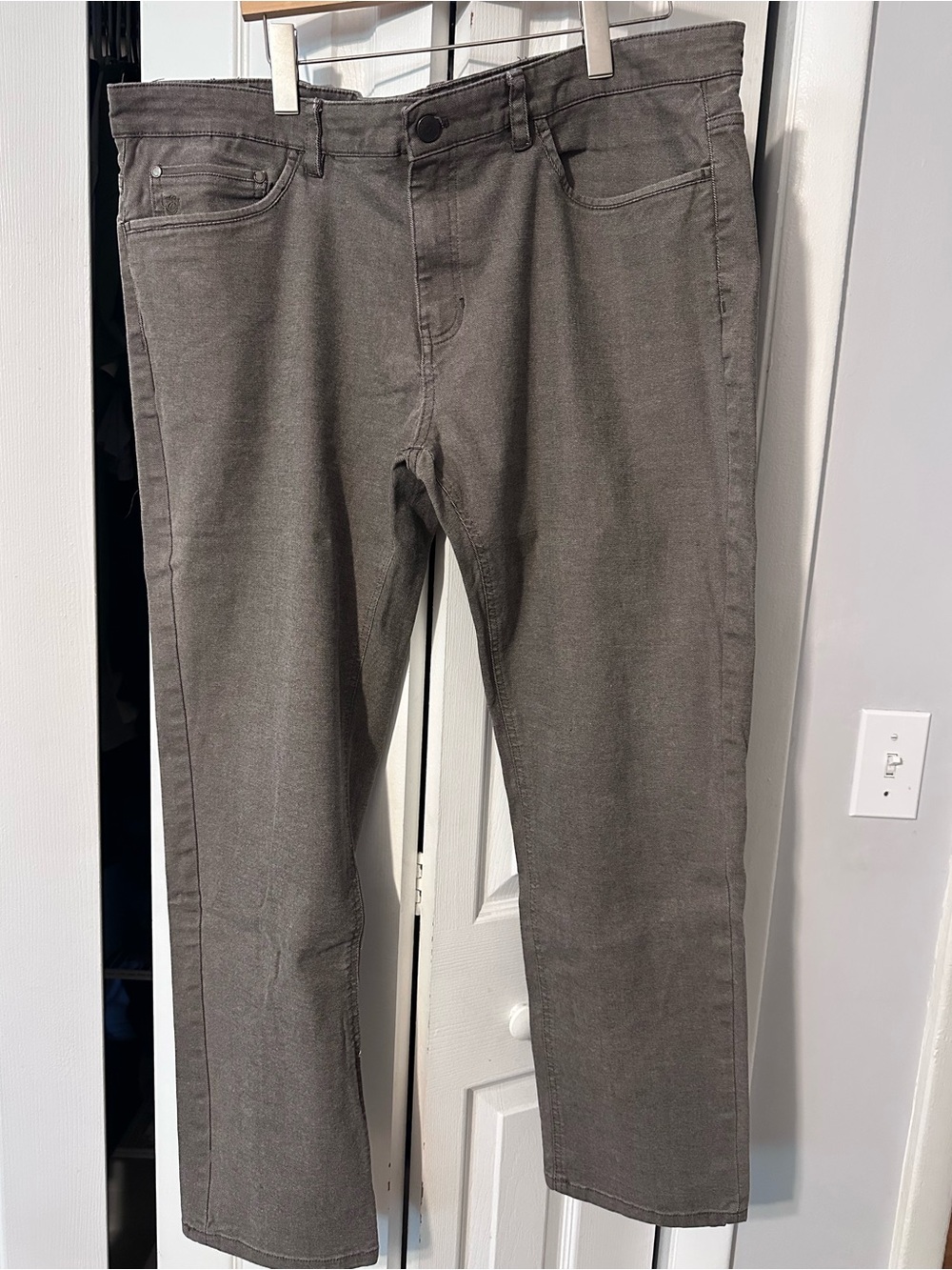 English Laundry Men's Gray Straight Jeans
